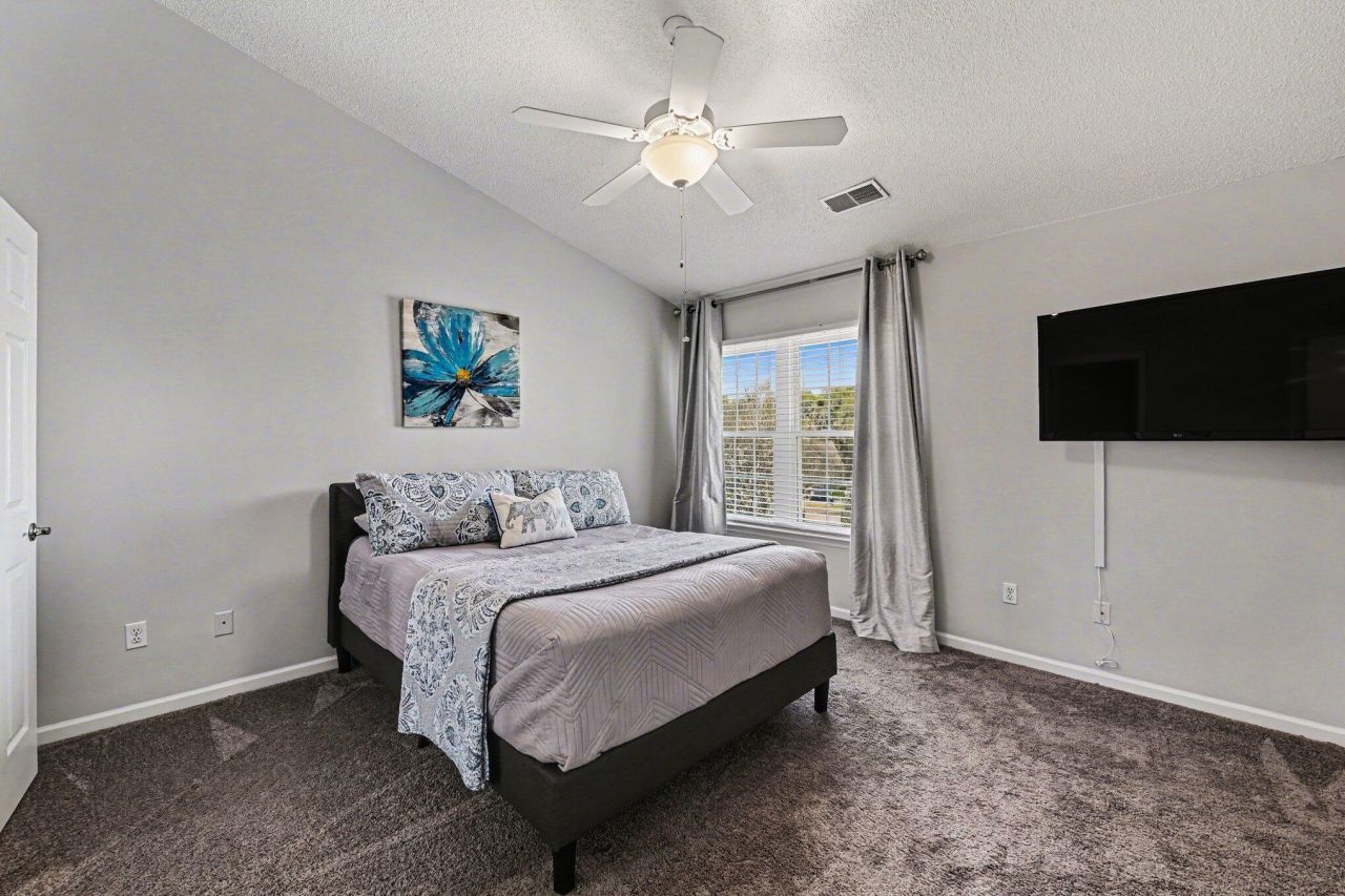 7965 Shadow Oak Drive Photo 15