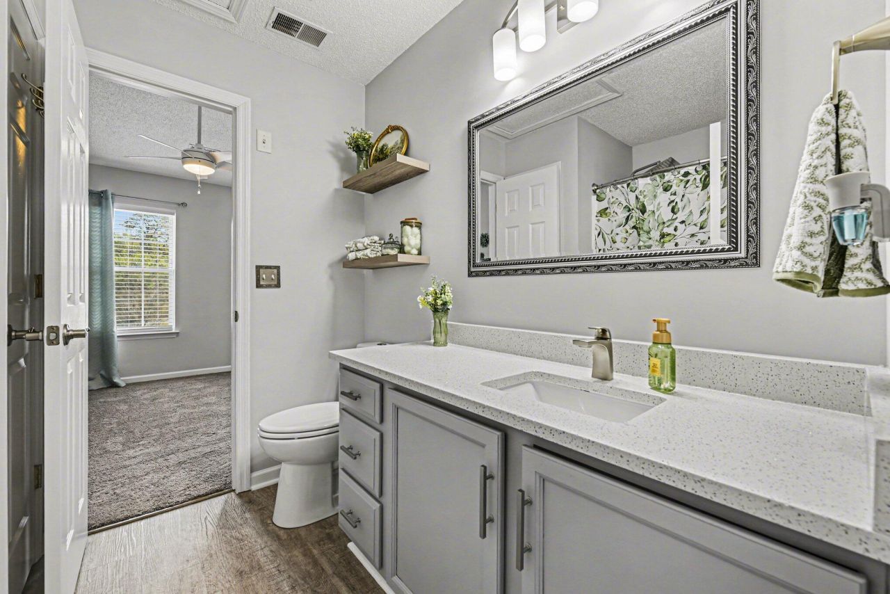 7965 Shadow Oak Drive Photo 21