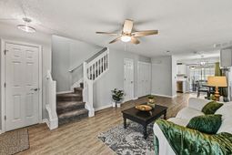 7965 Shadow Oak Drive photo 4