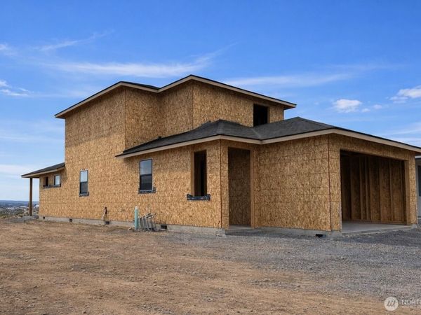 911 9th Avenue NE, Ephrata, WA 98823