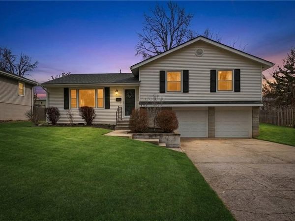 4515 S Willis Avenue, Independence, MO 64055