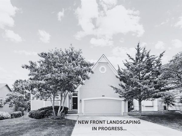 7633 W 148th Terrace, Overland Park, KS 66223