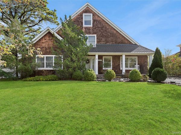 23 Whiting Road , East Quogue, NY 11942