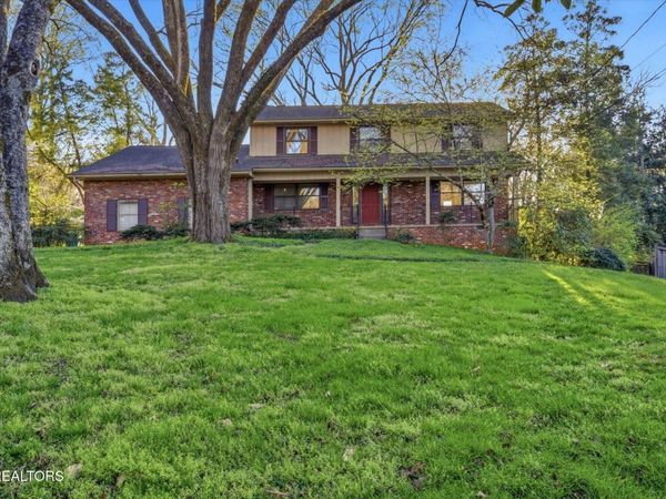 241 Crowfield Rd, Knoxville, TN 37922