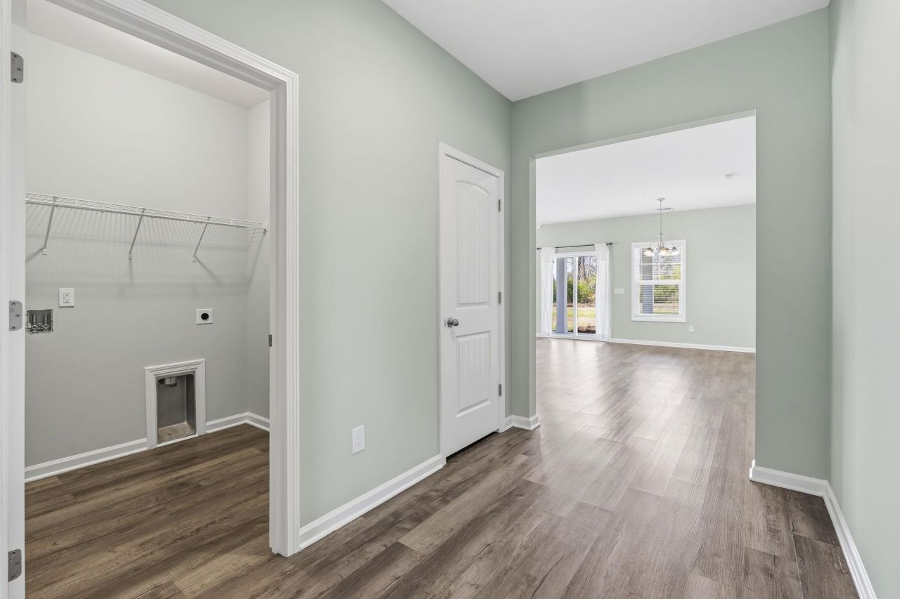 464 Honeyhill Loop  Photo 12