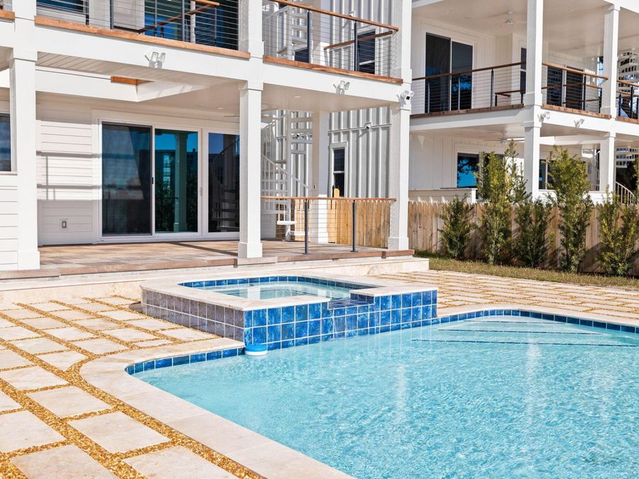 Property Image 100