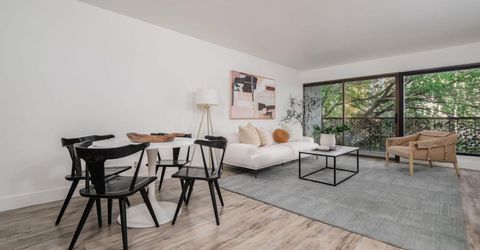 500 N St #402, Unit 402, Sacramento, CA 95814 Photo