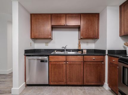 500 N St #402, Unit 402, Sacramento, CA 95814 Photo