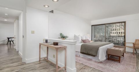 500 N St #402, Unit 402, Sacramento, CA 95814 Photo