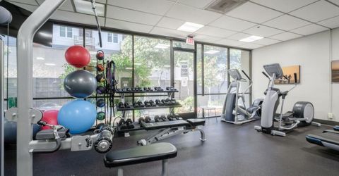 500 N St #402, Unit 402, Sacramento, CA 95814 Photo