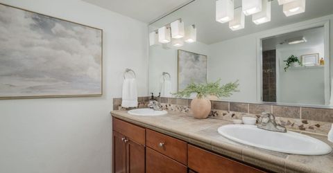 500 N St #402, Unit 402, Sacramento, CA 95814 Photo