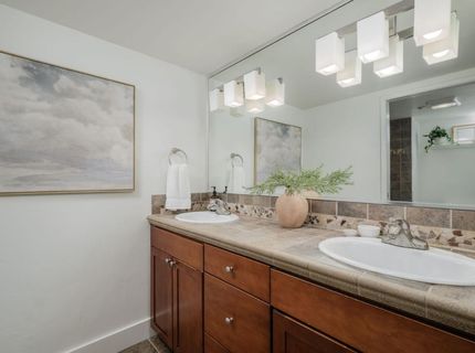 500 N St #402, Unit 402, Sacramento, CA 95814 Photo