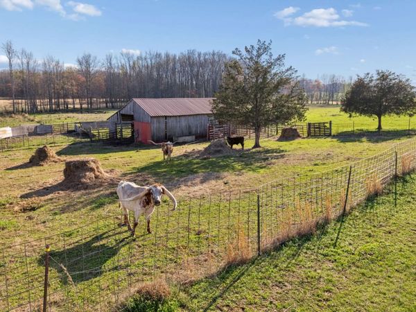 324 Laster Holman Rd , Decherd, TN 37324