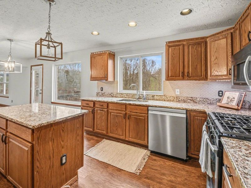 1812 Mountainview Court, Florence, KY 41042 Photo 7