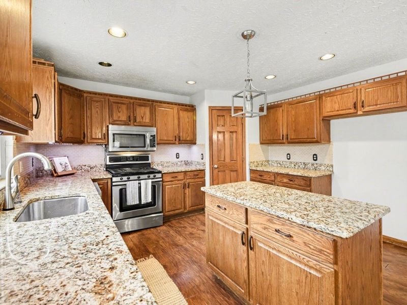 1812 Mountainview Court, Florence, KY 41042 Photo 8