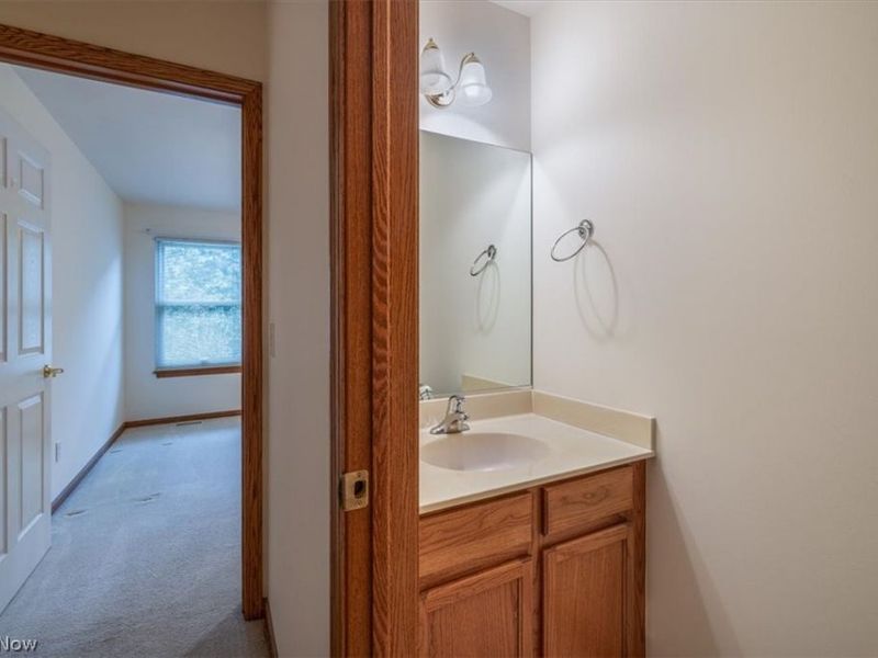 501 Falling Leaf Drive , Seven Hills, OH 44131 Photo 11