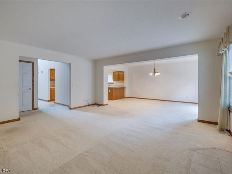 501 Falling Leaf Drive , Seven Hills, OH 44131 Photo 4