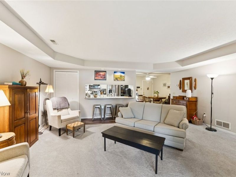 8615 Scenicview Drive , Broadview Heights, OH 44147 Photo 8