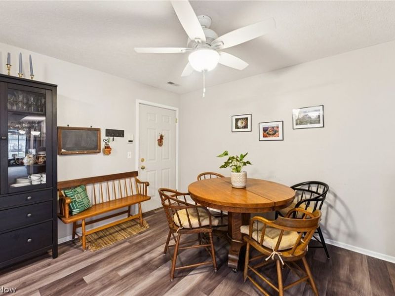 8615 Scenicview Drive , Broadview Heights, OH 44147 Photo 9