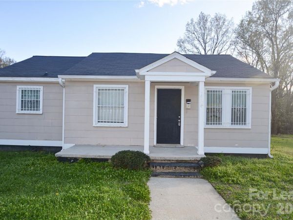 1424 Kennon Street , Charlotte, NC 28205