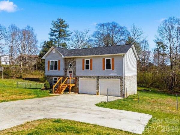 4374 Calico Road , Lenoir, NC 28645