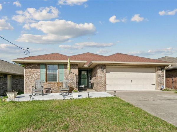 1891 Natures Way, Gulf Breeze, FL 32563