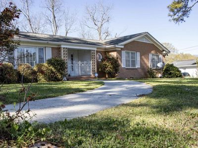 2309 Orchard Street , Newberry, SC 29108