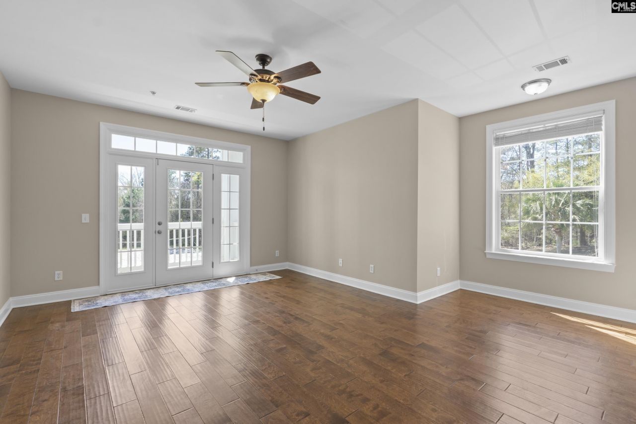 120 Breezes Drive Photo 12