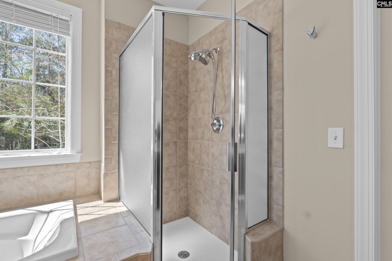 120 Breezes Drive Photo 15