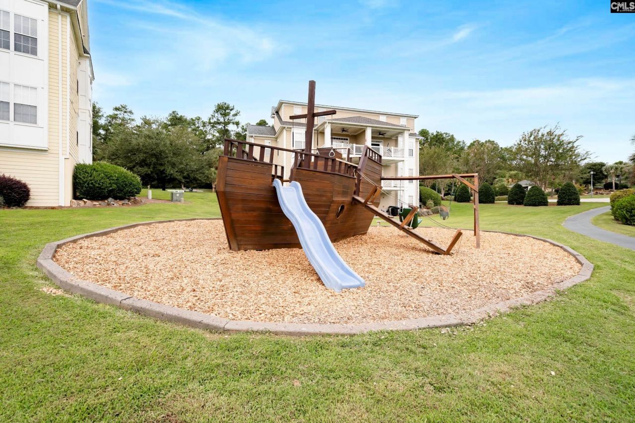 120 Breezes Drive Photo 38