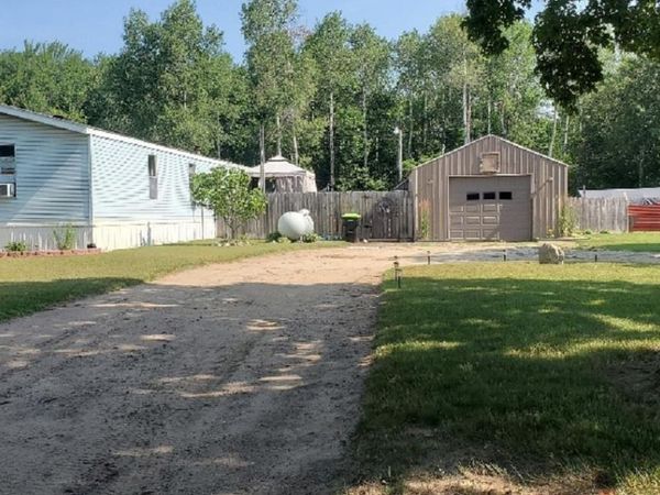 203 Fairview Blvd, Farwell, MI 48622