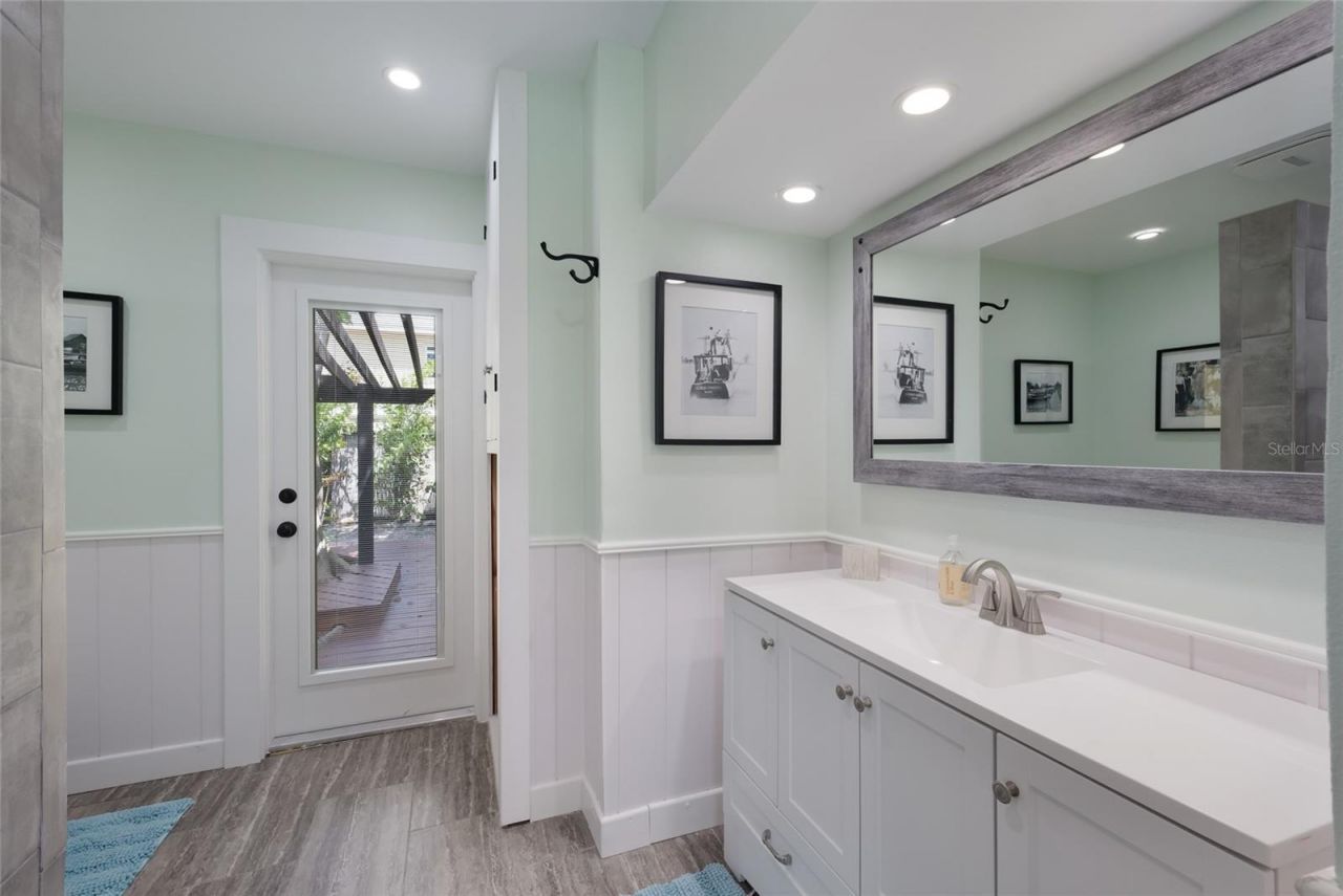 7030 Poinsettia Avenue, Longboat Key, FL 34228 Photo