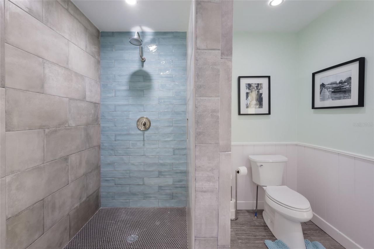 7030 Poinsettia Avenue, Longboat Key, FL 34228 Photo