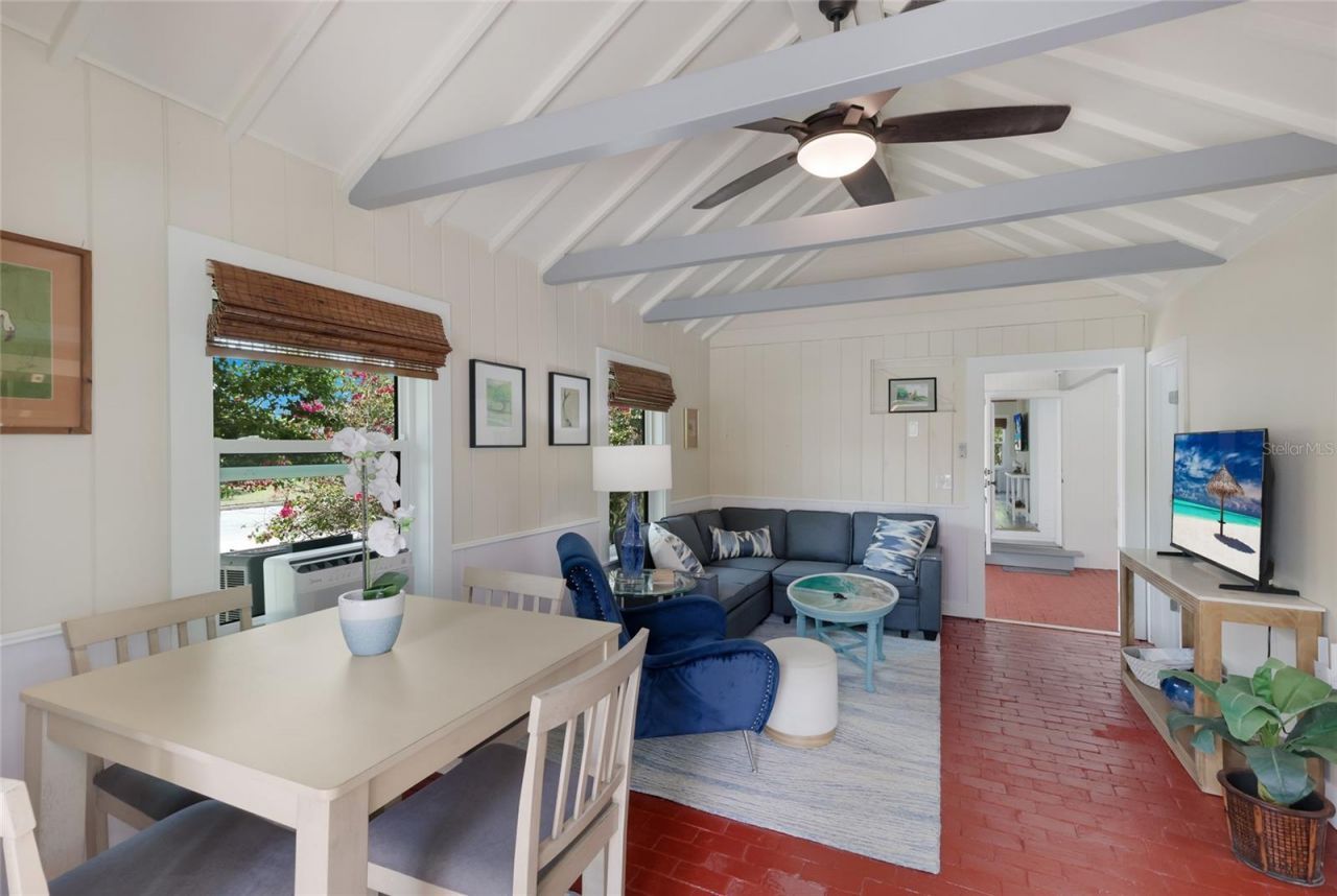 7030 Poinsettia Avenue, Longboat Key, FL 34228 Photo