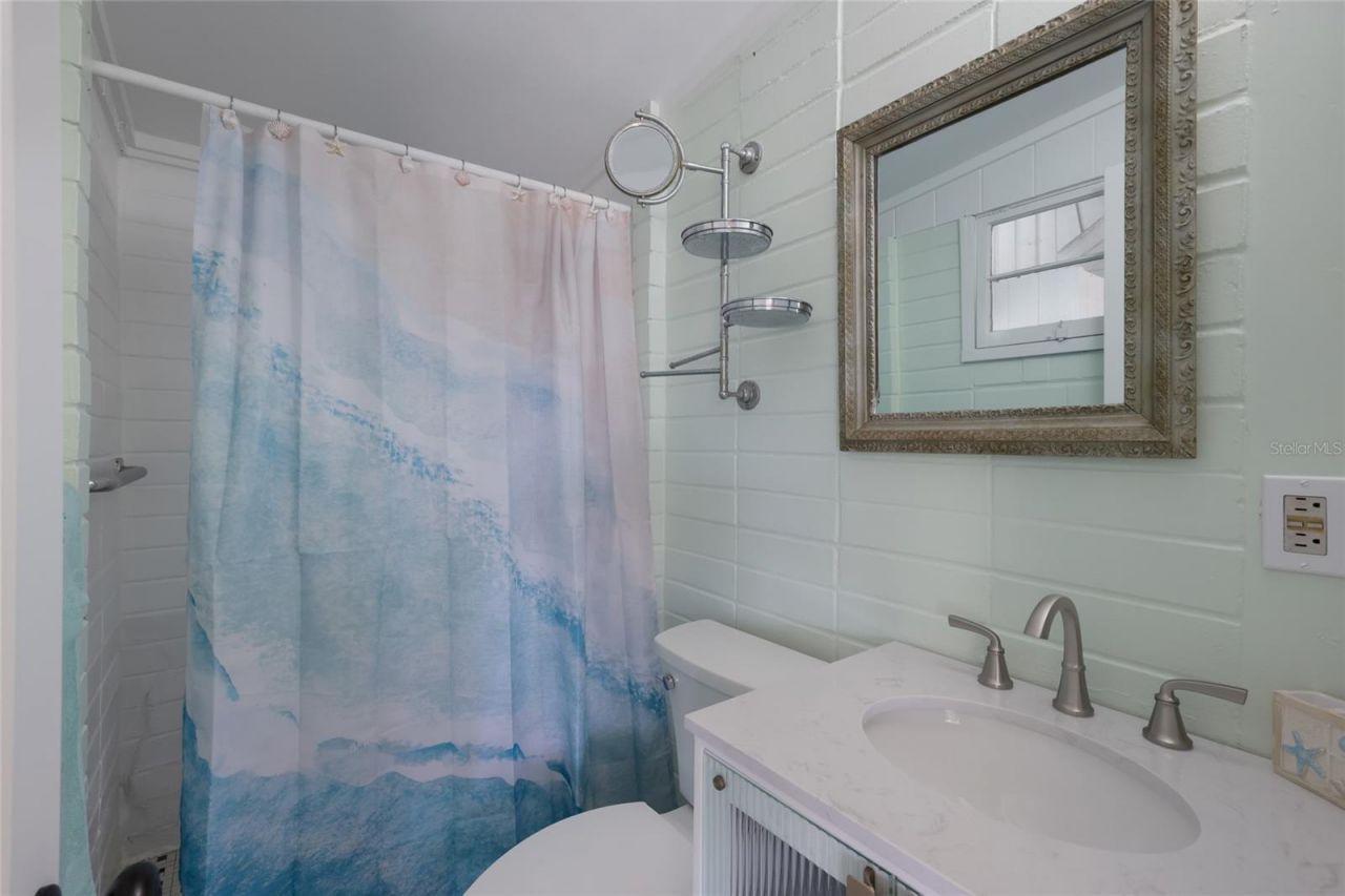 7030 Poinsettia Avenue, Longboat Key, FL 34228 Photo