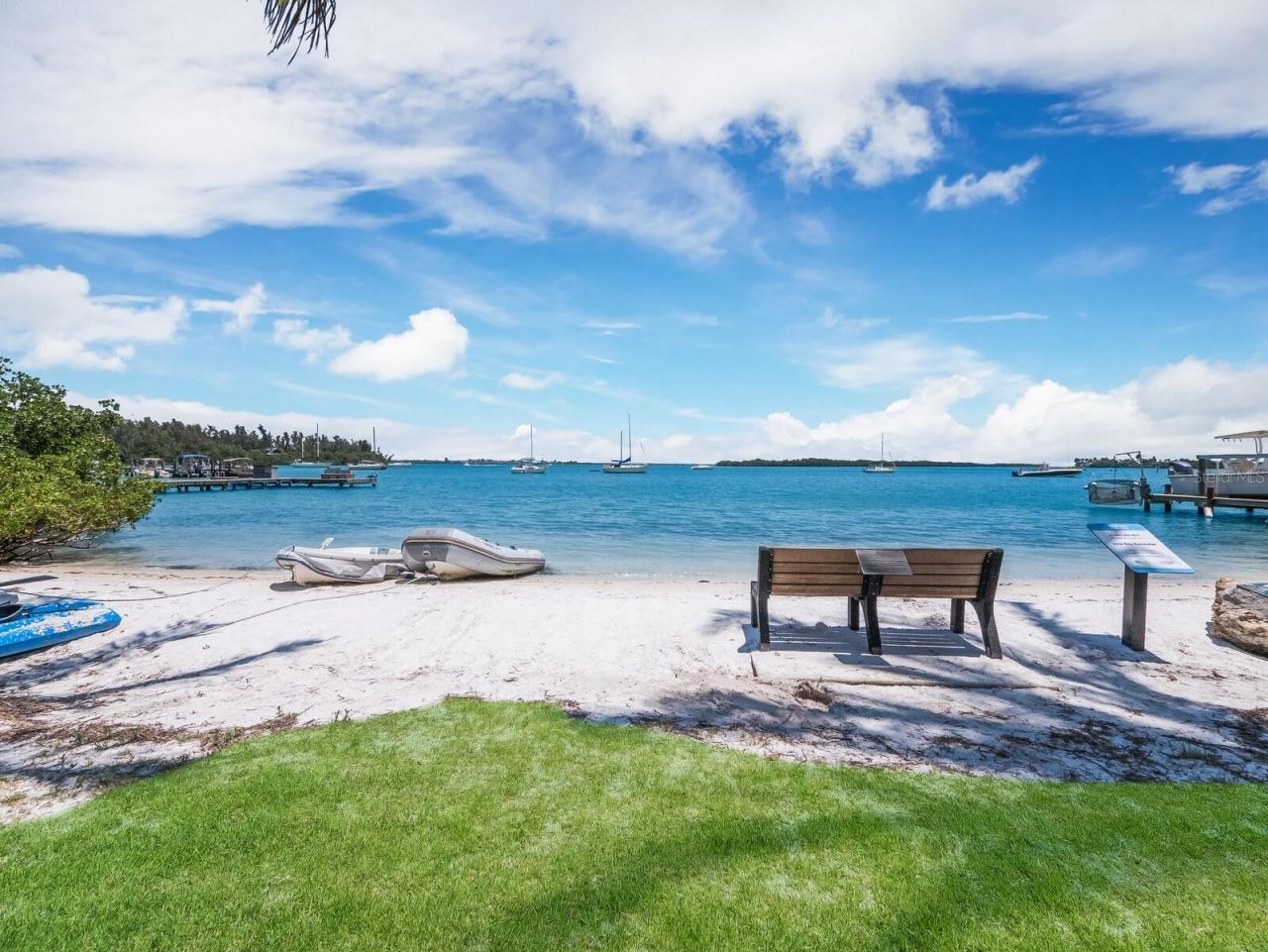 7030 Poinsettia Avenue, Longboat Key, FL 34228 Photo