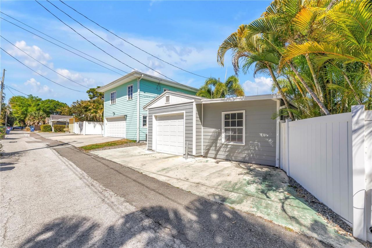 126 30th Avenue N, Saint Petersburg, FL 33704 Photo