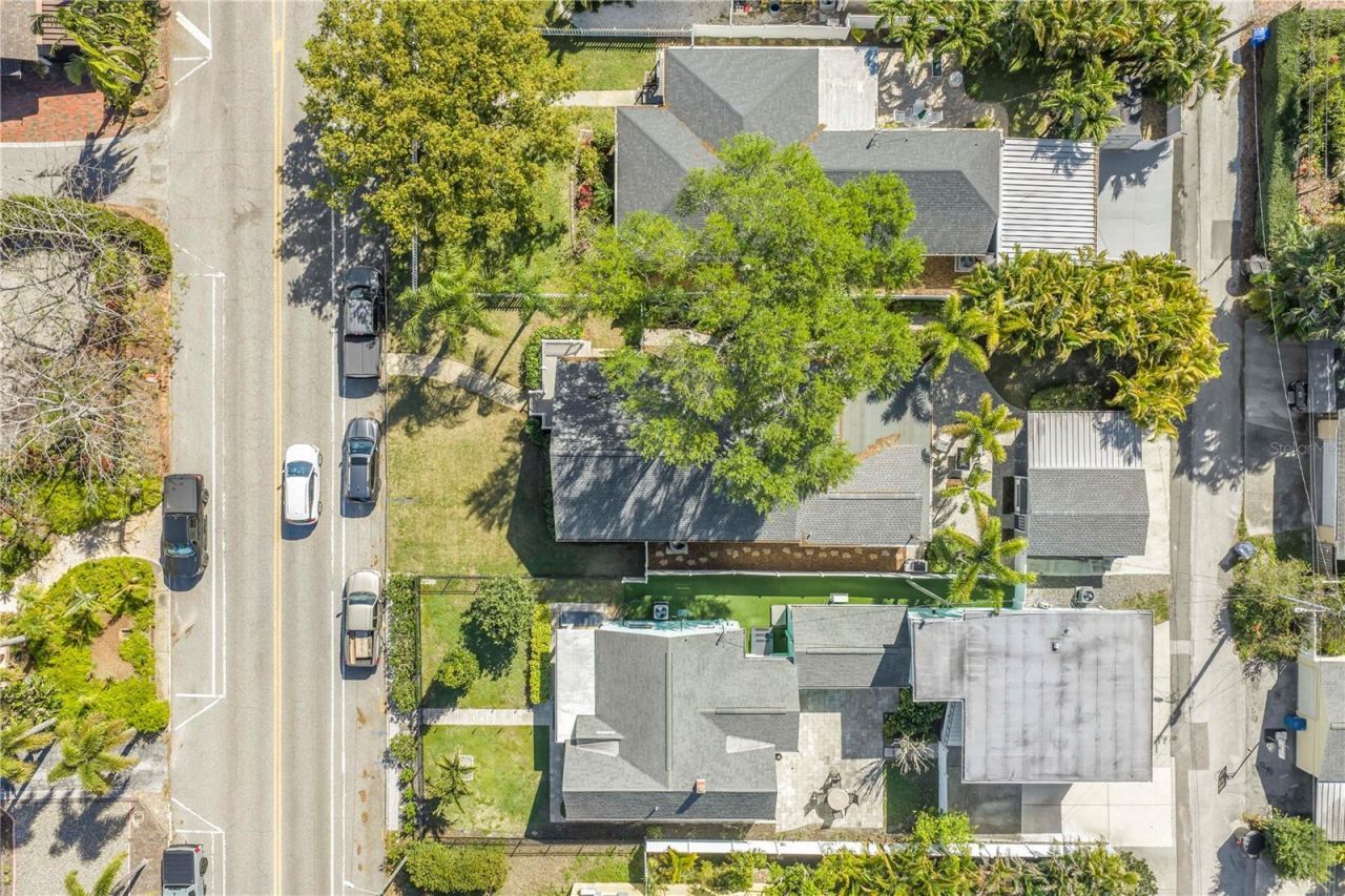 126 30th Avenue N, Saint Petersburg, FL 33704 Photo