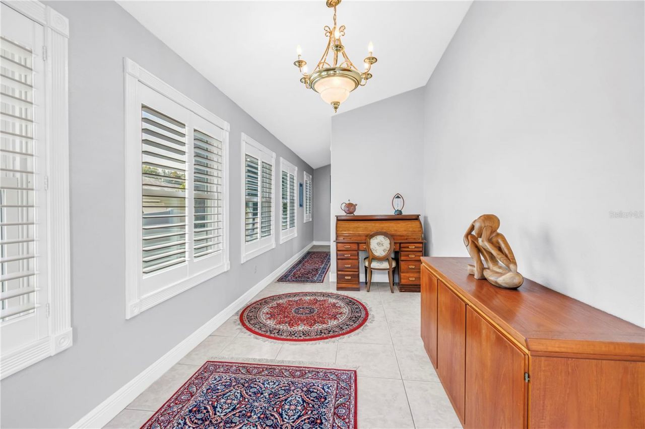 126 30th Avenue N, Saint Petersburg, FL 33704 Photo