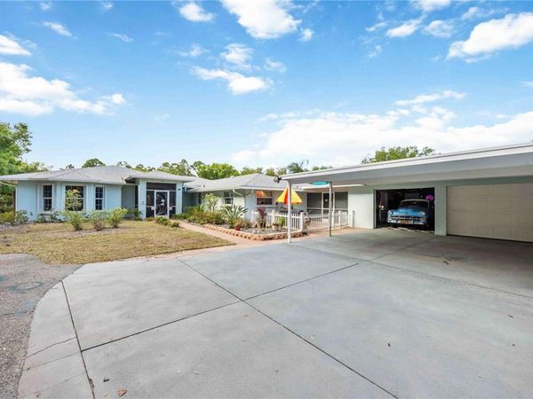 740 ARABIAN CIRCLE, NOKOMIS, FL 34275