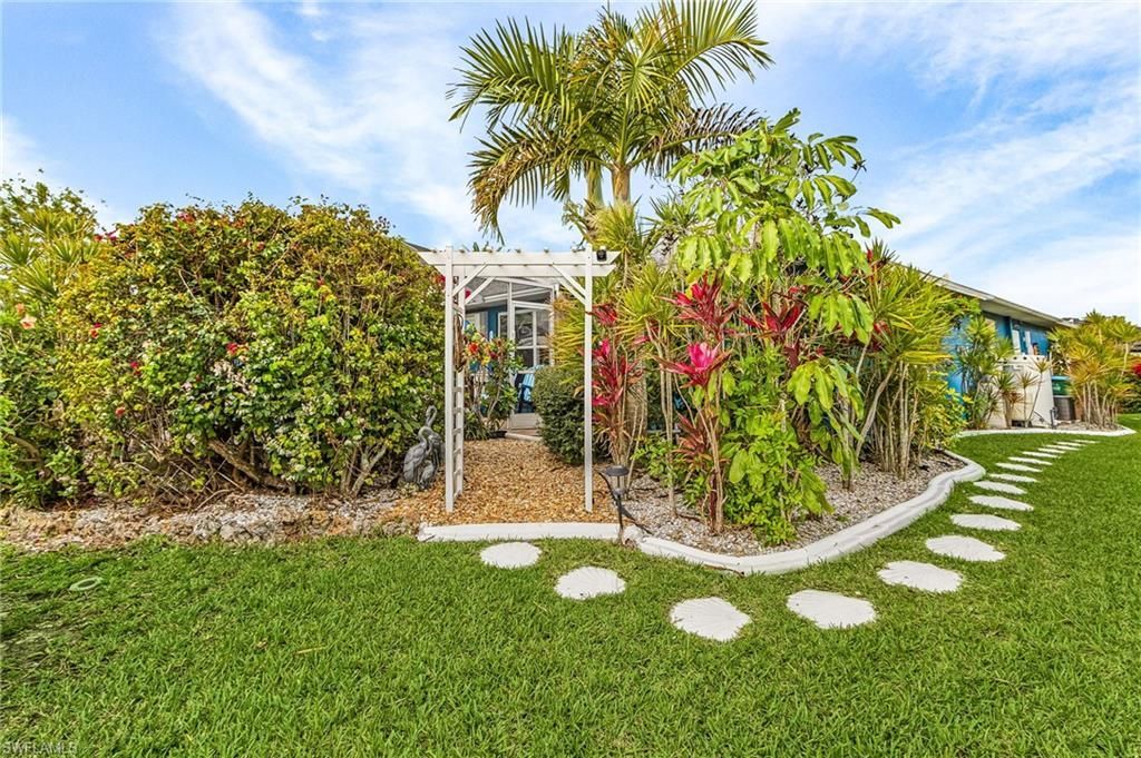 1840 NE 23rd Ter, Cape Coral, FL 33909 Photo