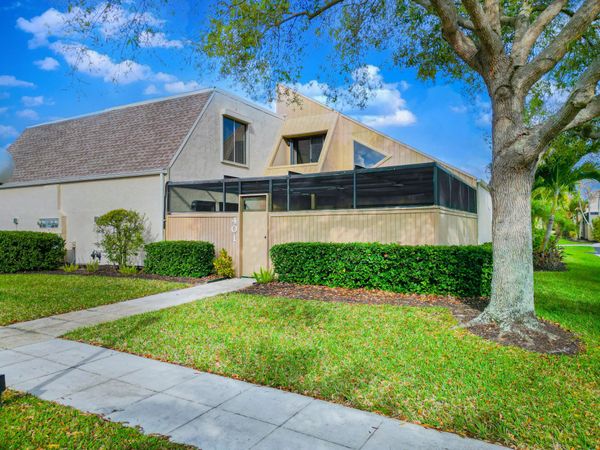 1100 SE Mitchell Avenue, Unit 401, Port St. Lucie, FL 34952