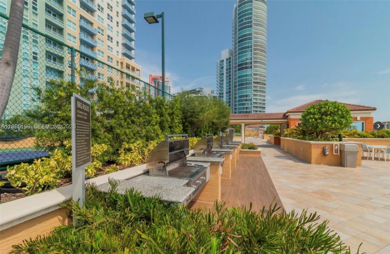 90 Alton Rd, Unit 1106, Miami Beach, FL 33139 Photo