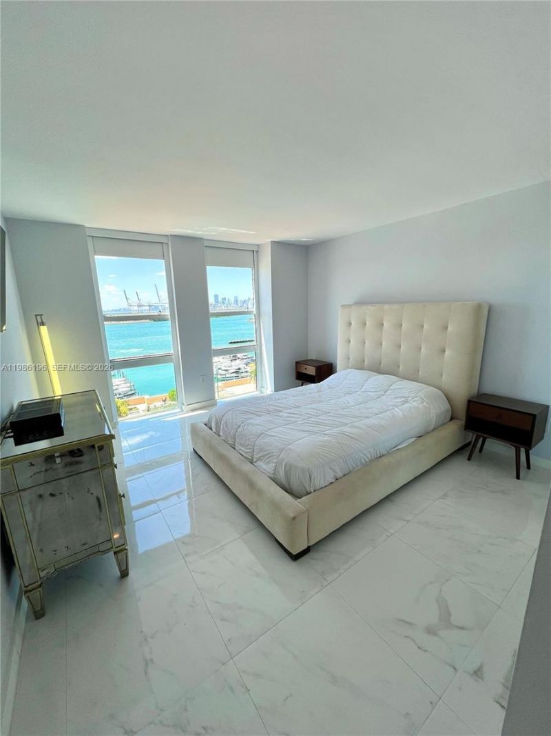 90 Alton Rd, Unit 1106, Miami Beach, FL 33139 Photo