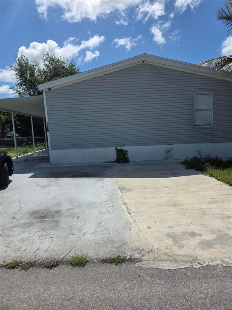 19800 SW 180 Th Ave Lot 588, Miami, FL 33187 Photo