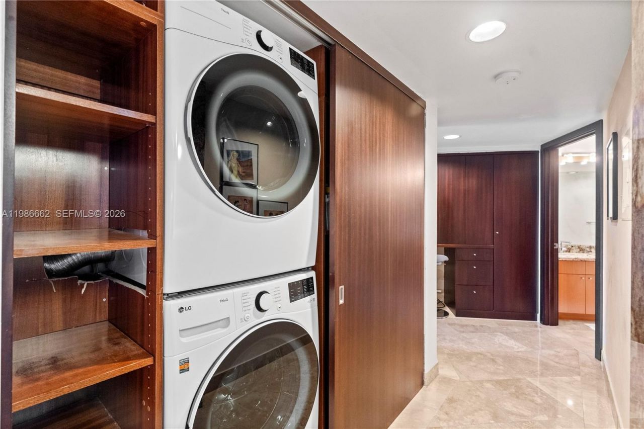 19101 NE 36th Ct , Unit 409, Aventura, FL 33180 Photo