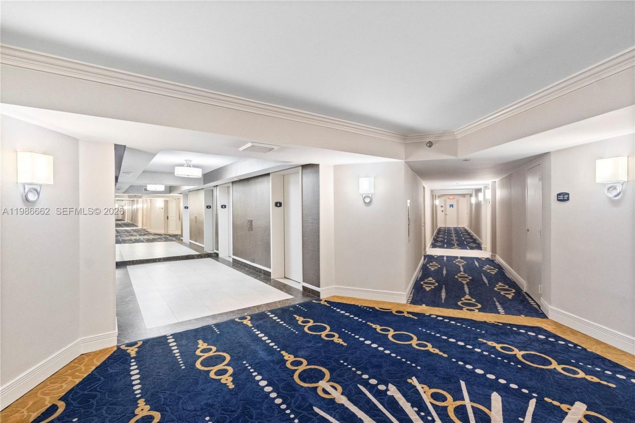 19101 NE 36th Ct , Unit 409, Aventura, FL 33180 Photo