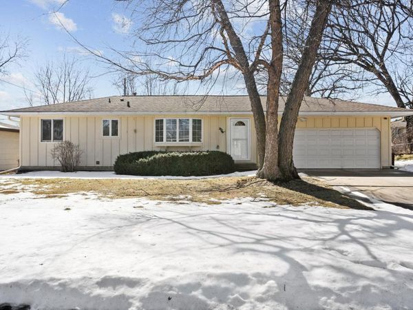 3906 Mica Trail, Eagan, MN 55122