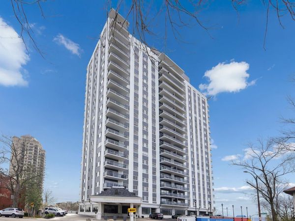 2200 Victory Parkway, Unit 806, Cincinnati, OH 45206