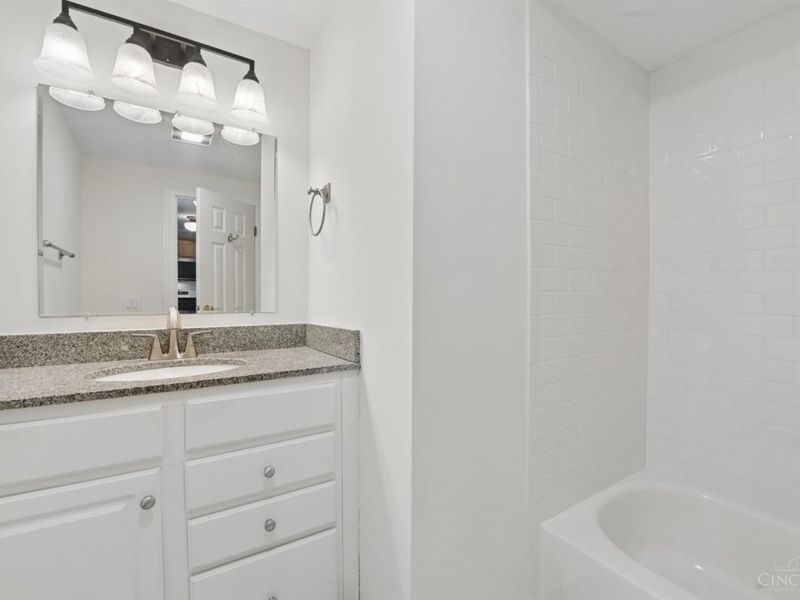 2200 Victory Parkway, Unit 806, Cincinnati, OH 45206 Photo 11